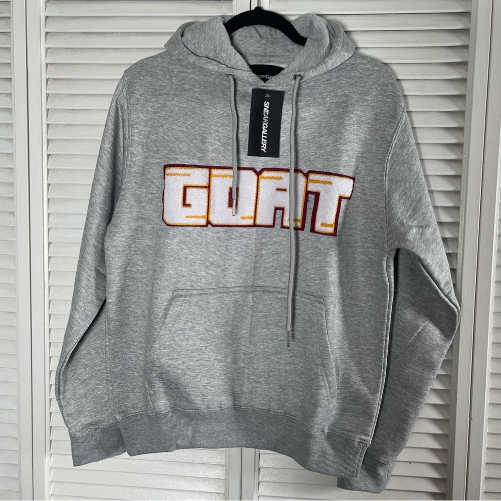 Sneakgallery "GOAT” Hoodie – Light Gray‎ – Size S – 100% Cotton.